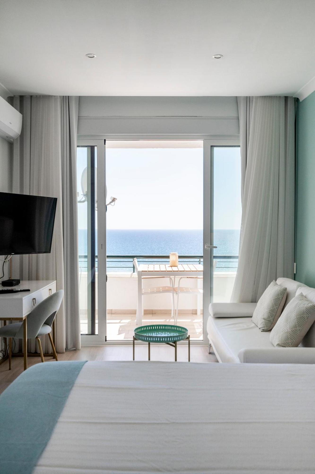 Sea Lovers - Sea Front - Studio Apartment Monte Gordo Luaran gambar