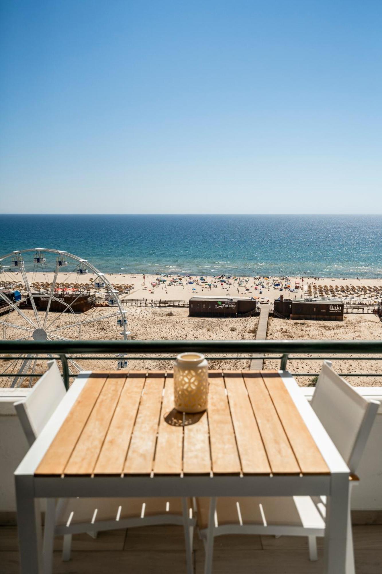 Sea Lovers - Sea Front - Studio Apartment Monte Gordo Luaran gambar