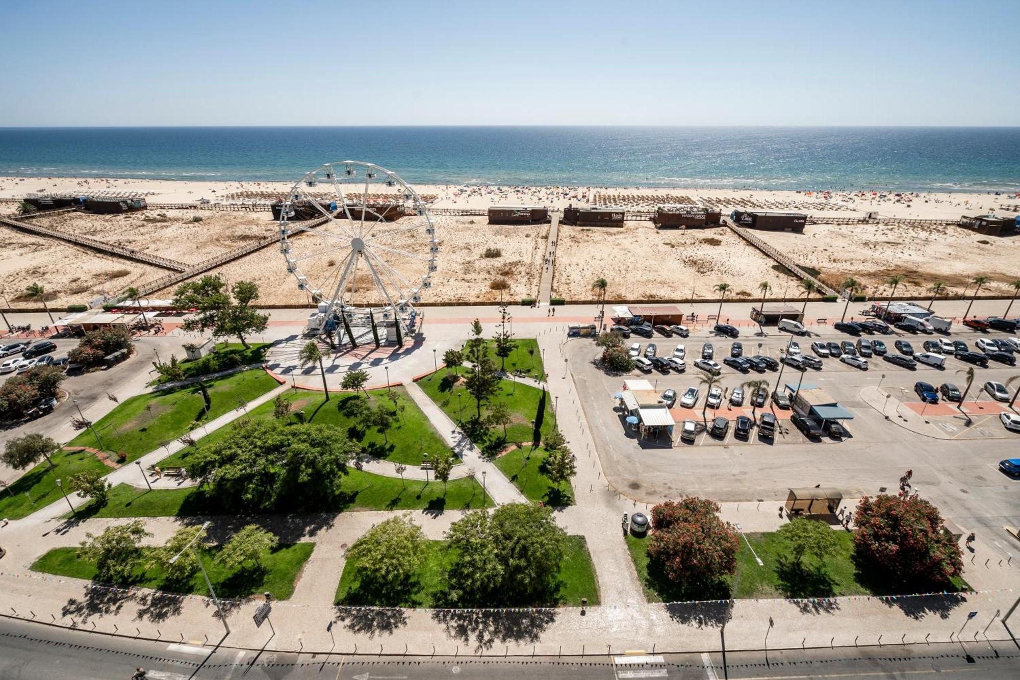 Sea Lovers - Sea Front - Studio Apartment Monte Gordo Luaran gambar